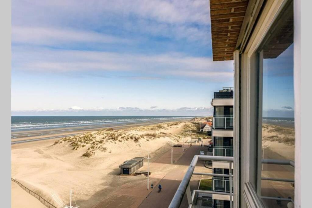 Appartment With Frontal Sea View With 3 Bedrooms Koksijde Buitenkant foto