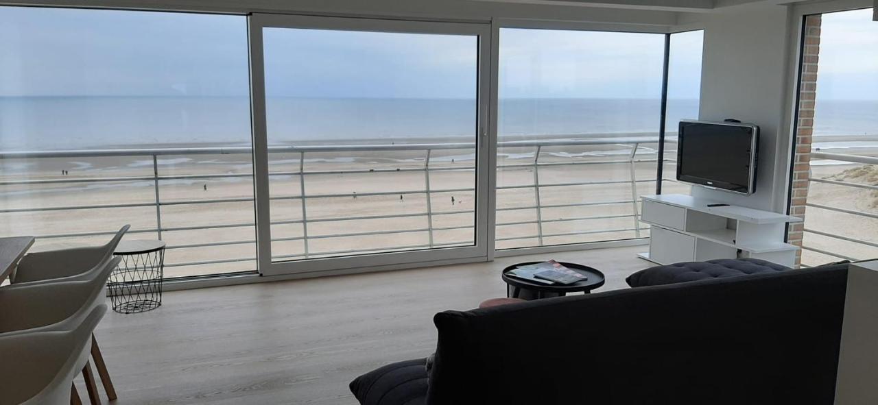 Appartment With Frontal Sea View With 3 Bedrooms Koksijde Buitenkant foto